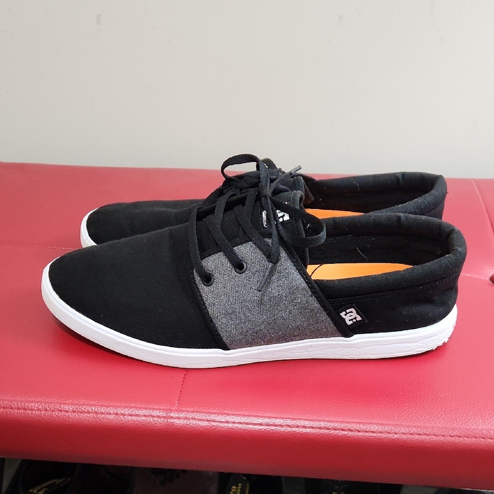 DC Black and Gray Haven Sneakers